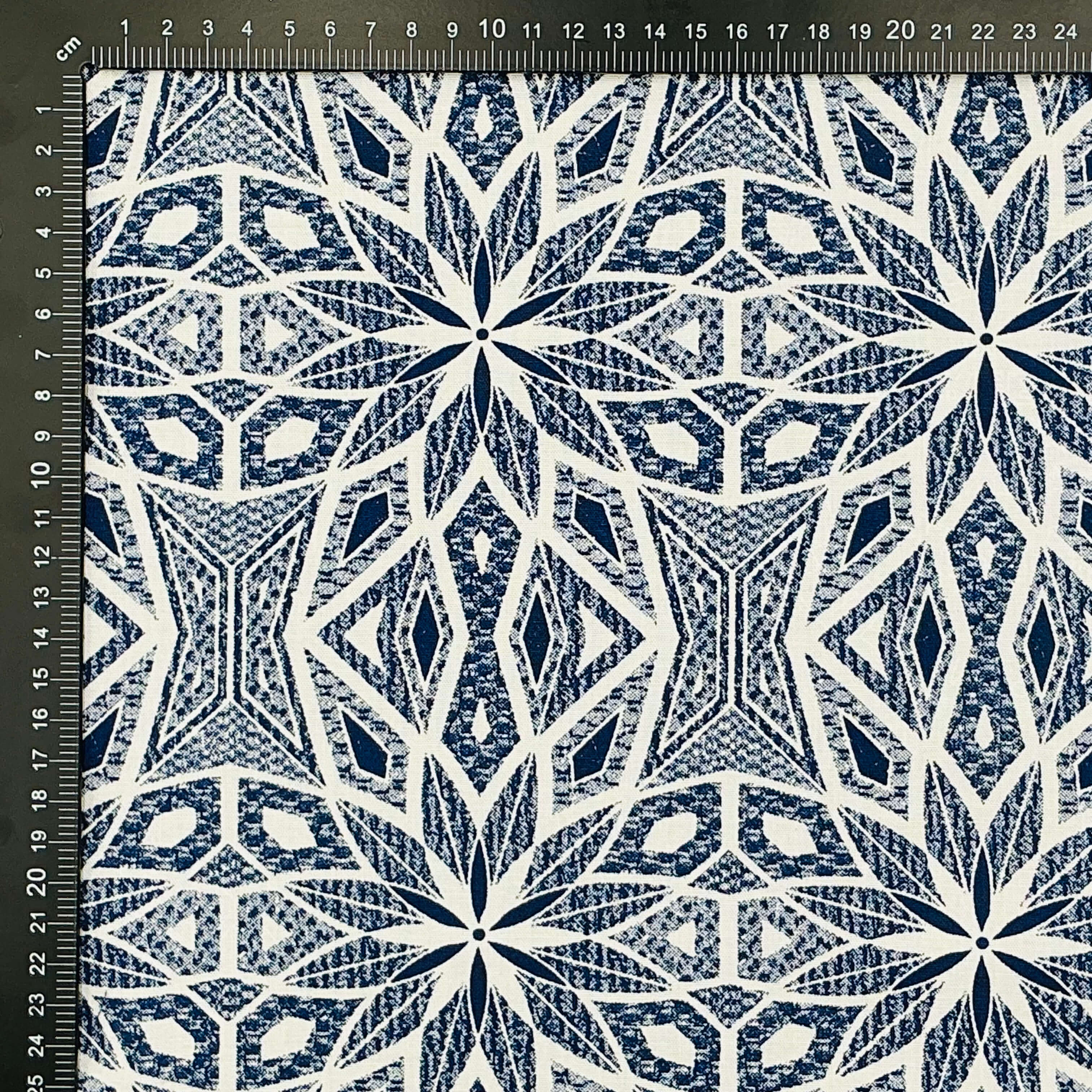 Canvas Ink Geometric Star