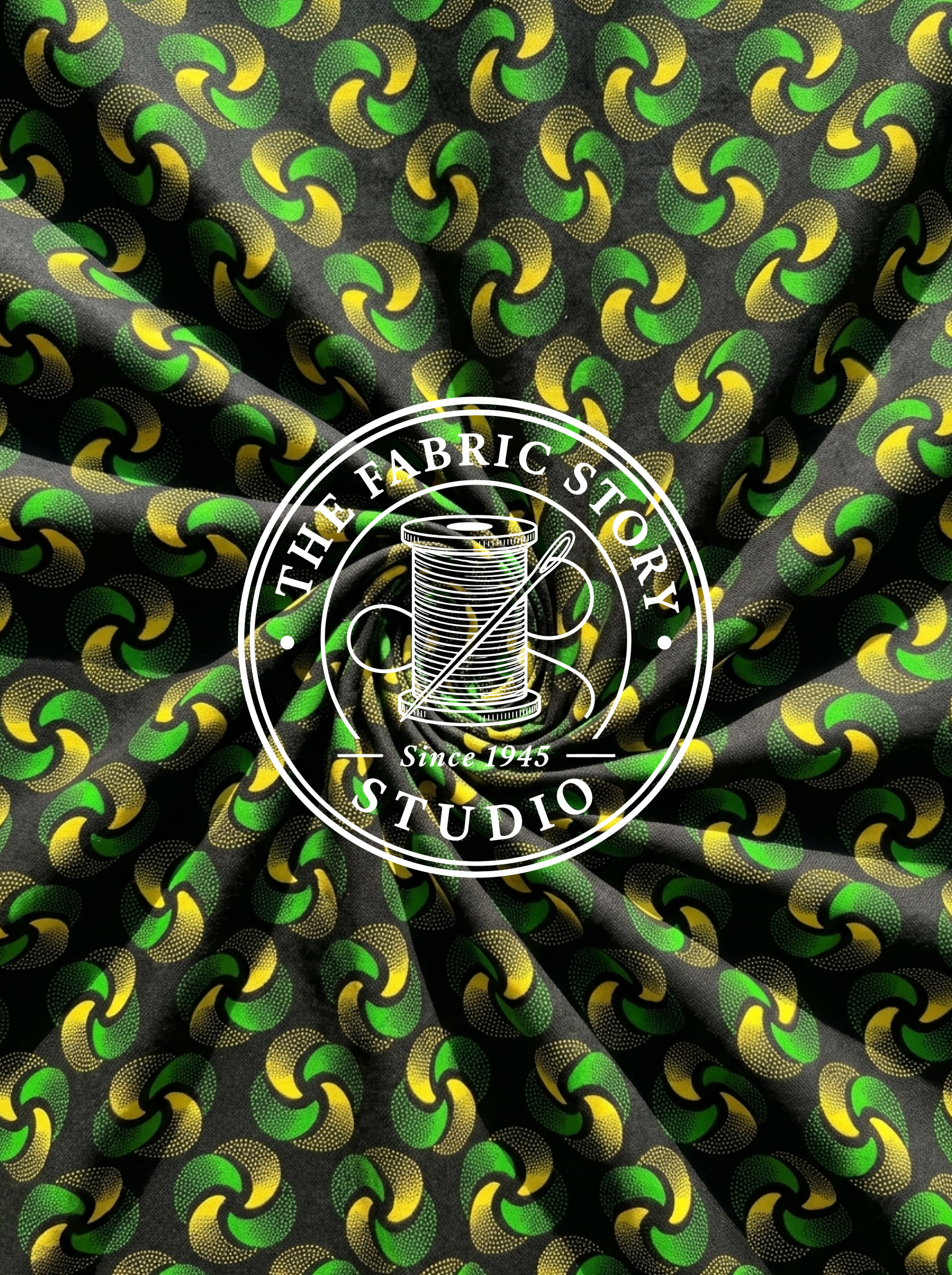 Onyx Emerald Knot